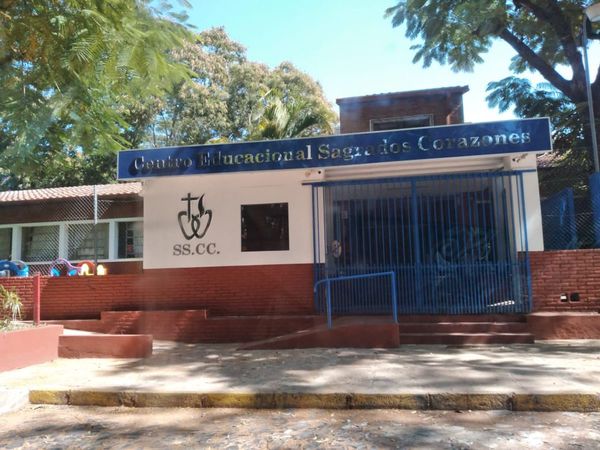 Escuela privada exonera multas por mora, pero mantiene cuotas