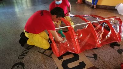 Fabrican cápsulas para traslado de personas con enfermedades contagiosas