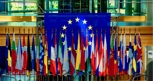 La UE da luz verde a medio billón de euros de ayuda urgente por la pandemia » Ñanduti