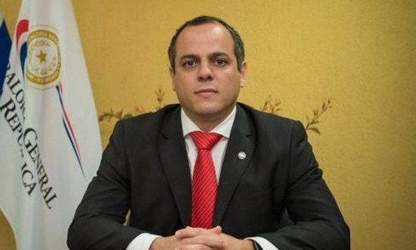 Contralor recibió cuestionamientos tras publicar declaraciones juradas