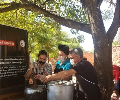 Olla popular por iniciativa de magistrados en Coronel Oviedo