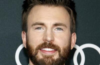 Chris Evans pasa la cuarentena con el amor de su vida y sus fans mueren de ternura - C9N