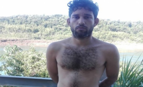 Cruzó el Río Paraná nadando y fue detenido en el Paraná Contry Club