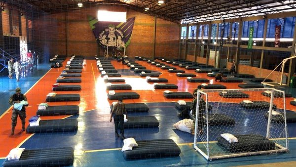 Un nuevo grupo de connacionales ingresa al país » Ñanduti