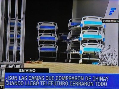 Descarga de camas de  terapia llama la atención de vecinos