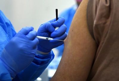 Oxford empieza a probar vacuna