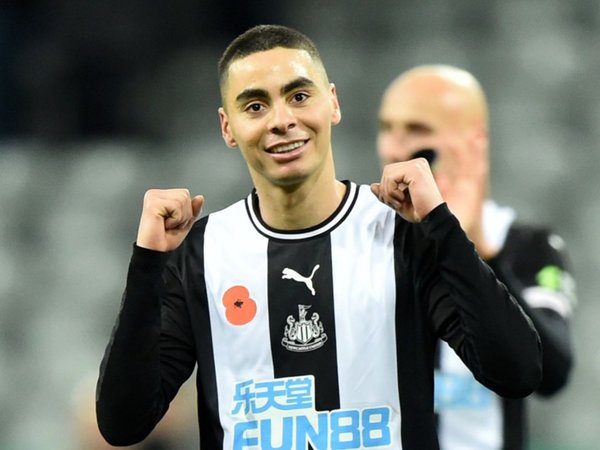 La exfigura del Newcastle que pide ver a las Urracas de Almirón en Champions