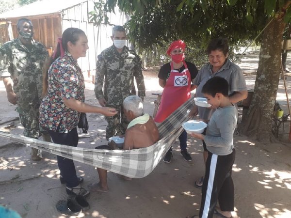 FFAA compartió olla popular para celebrar el día de su santo patrono