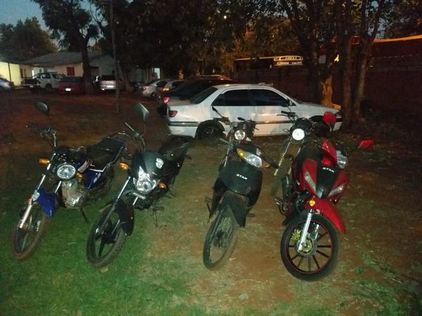 Más de 50 motos incautadas en las últimas horas en Alto Paraná  - ABC en el Este - ABC Color