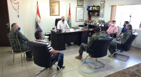 Comuna y militares liman aspereza y acuerdan trabajar en forma conjunta