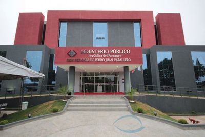 Fiscales repudian declaraciones denigrantes e injuriosas del diputado Acevedo