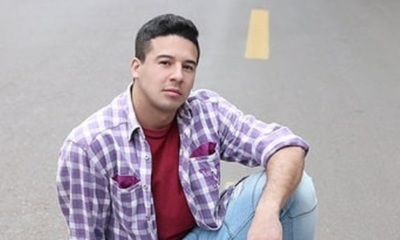 Danny Tres presentó su versión de “Por qué sigues con él”
