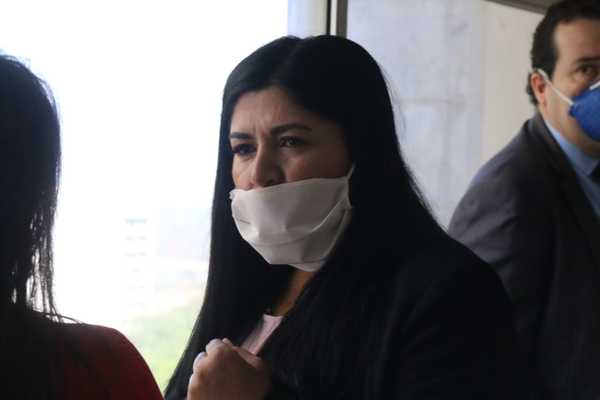 Otorgan medidas alternativas a la prisión a la diputada Del Pilar Medina » Ñanduti