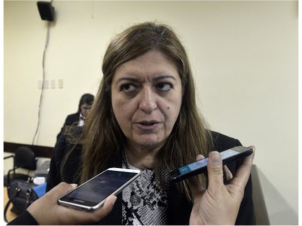 Piden juicio político contra Sandra Quiñónez