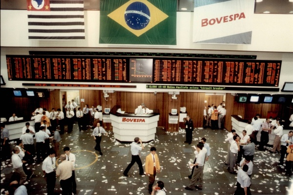 Brasil: crisis política y peor caída de la bolsa de San Pablo en 32 años crean "tormenta perfecta" - ADN Paraguayo