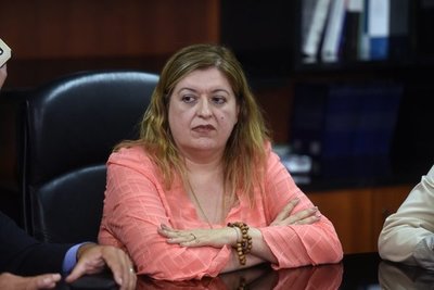 Diputado pedirá juicio político a Sandra Quiñónez por el caso Salum