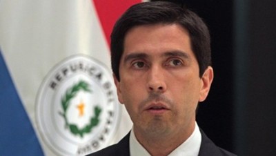 Ministro confirma que recibió constancia 'a nombre de Sandra Quiñónez' para beneficiar a empresario