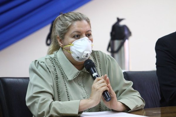 Diputado anunció que pedirá juicio político contra Sandra Quiñonez por supuesto uso indebido de influencias