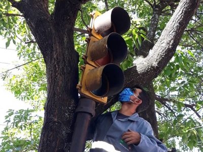 Comuna advierte sobre semáforos intermitentes