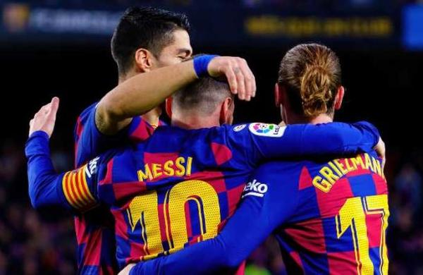 España prohíbe el fútbol con público durante todo el 2020 - SNT