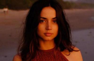 Ana de Armas comparte en Instagram las fotos que Ben Affleck le tomó en la playa - SNT