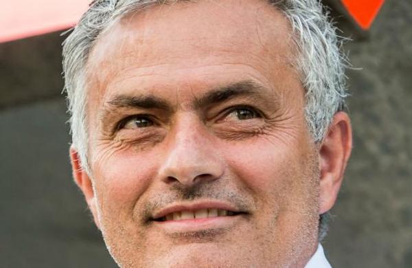 El nuevo trabajo de José Mourinho en medio de la pandemia - C9N