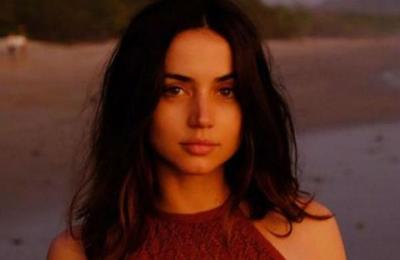 Ana de Armas comparte en Instagram las fotos que Ben Affleck le tomó en la playa - C9N