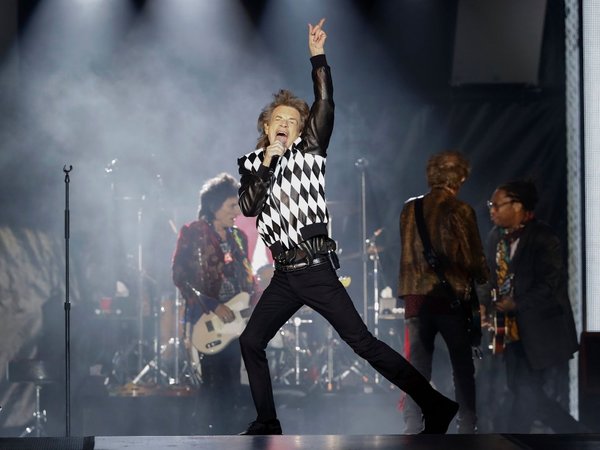Los Rolling Stones lanzan una nueva y elocuente canción: Living in a Ghost Town
