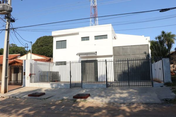 Camas para Salud, en el depósito de una sobrina de los Samaniego