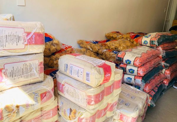Entregan alimentos donados por HC