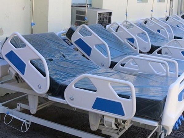 Proveedora asegura que no hubo sobrefacturación en precios de camas para salud