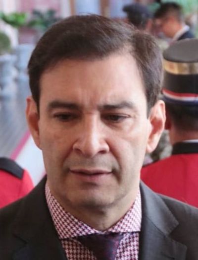 Senador Ovelar señala que buscarán debatir sobre propuesta de mayor impuestos - No tiene nombre - ABC Color