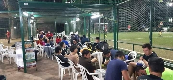 HOY / En Fase 3 vuelve el fútbol, pero sin “tercer tiempo”, advierte director de Salud