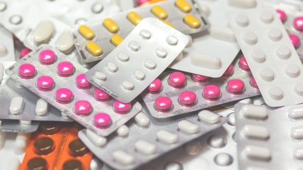 Salud abre investigación sobre importación de medicamentos de dudoso origen