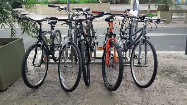 Pretenden incentivar el uso de bicicletas como medio de transporte - Nacionales - ABC Color