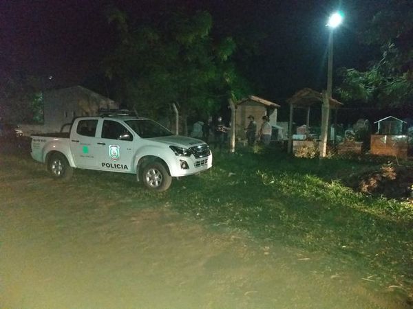 Intento de sepelio nocturno genera preocupación en vecinos de Ayolas - Nacionales - ABC Color