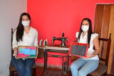 Jóvenes donan tapabocas a la Unidad de Salud Familiar de San Juan Bautista - Nacionales - ABC Color