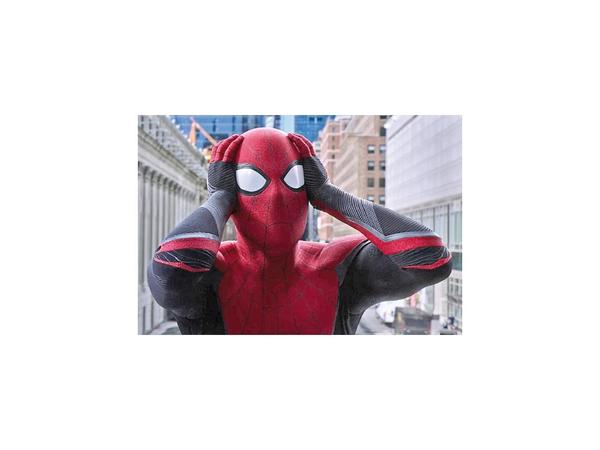 Un villano invisible frena llegada de Batman y el Hombre Araña a cines
