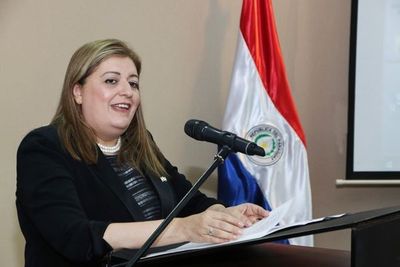 Diputados de Honor Colorado rechazan juicio político a fiscala general del Estado - ADN Paraguayo