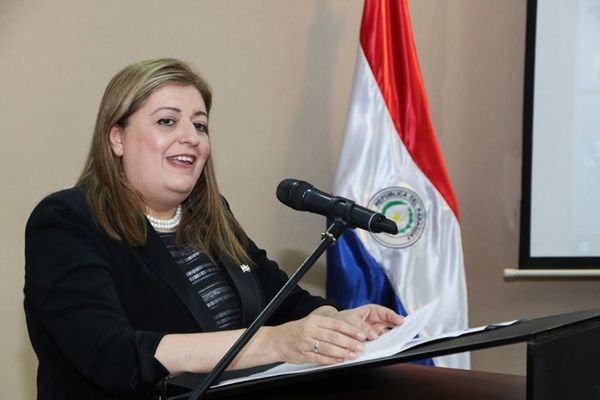 Diputados de Honor Colorado rechazan juicio político a fiscala general del Estado - ADN Paraguayo