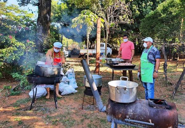 Olla popular alcanza a 600 personas en Areguá •