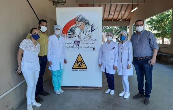 Familia ovetense dona una cabina para muestras de Covid-19
