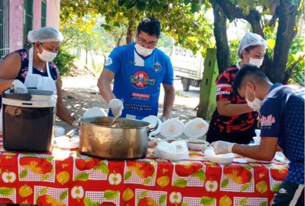 Solidaridad en Loma Merlo •