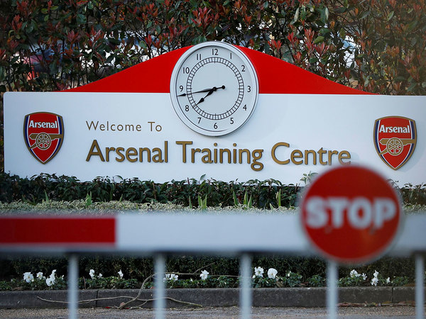 Los jugadores del Arsenal volverán presentarse en el club