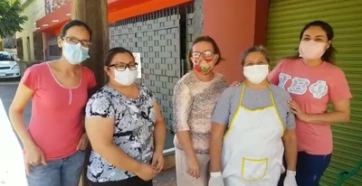 Mujeres de Coronel Oviedo realizan olla popular hace 15 días