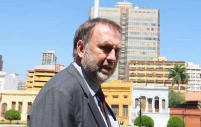 Con emisión de bonos Gobierno aseguró financiamiento de Ley de Emergencia, dice Benigno López - ADN Paraguayo