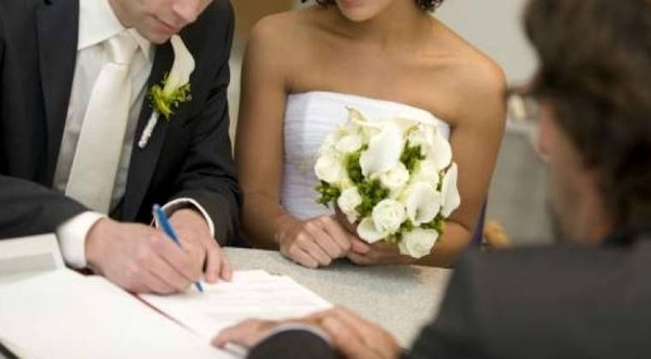 HOY / Tras saltar caso de "boda cheta", Fiscalía pedirá informes sobre casamientos celebrados durante cuarentena