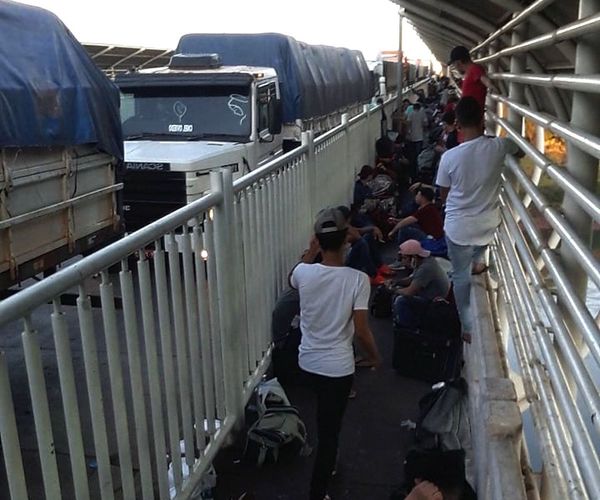 Por el Puente de la Amistad entraron 1.600 compatriotas