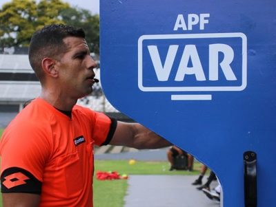 Recomiendan dejar sin efecto el VAR a causa de la pandemia