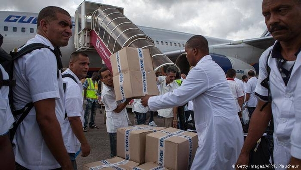 HOY / Sociedades médicas consideran una “desfachatez” propuesta de cooperación con Cuba durante pandemia